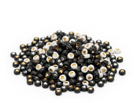 Cuentas plasticas pastilla negra corazon dorado 